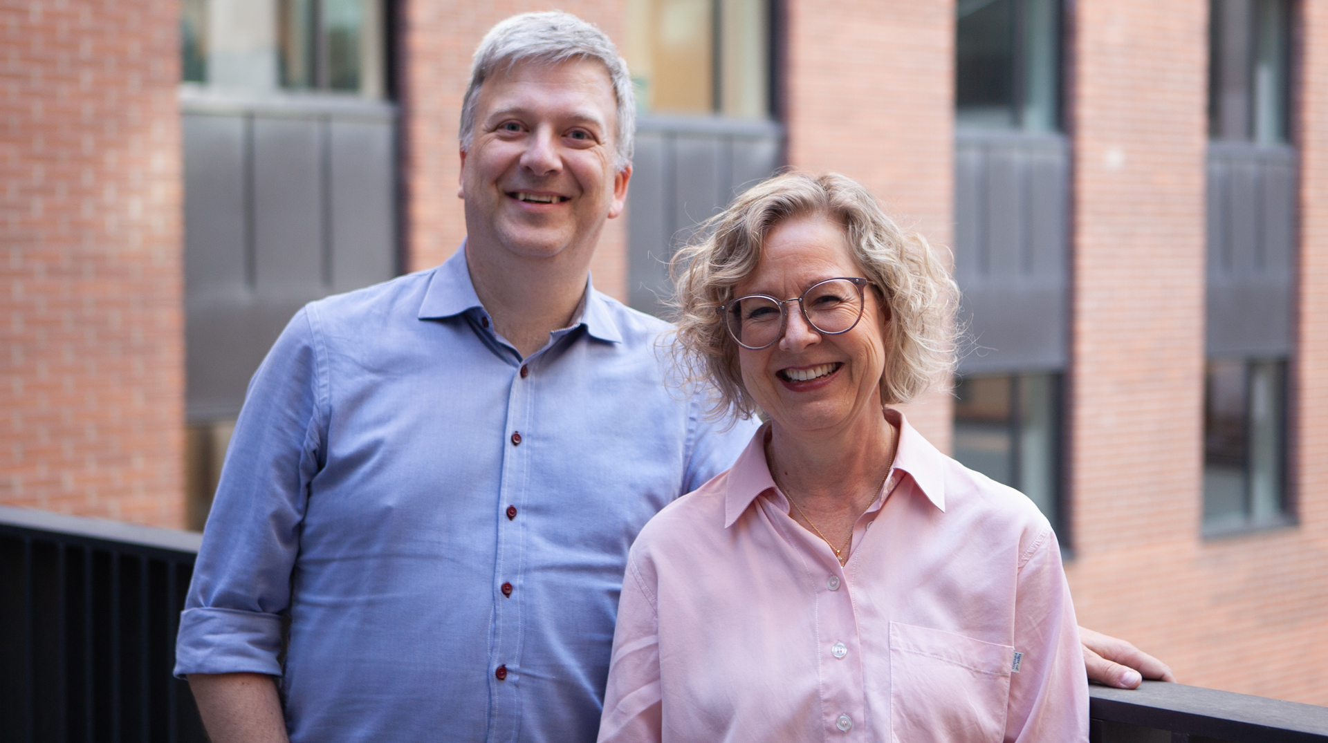 Ulf Nilsson och Karin Sohlé jobbar med Skatteverkets livesända webbseminarier.